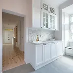 Golden Loft By Renters