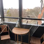 Golden Loft By Renters